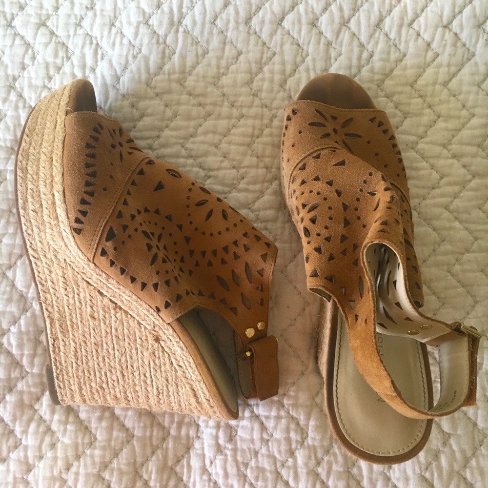 Platform heeled sandals